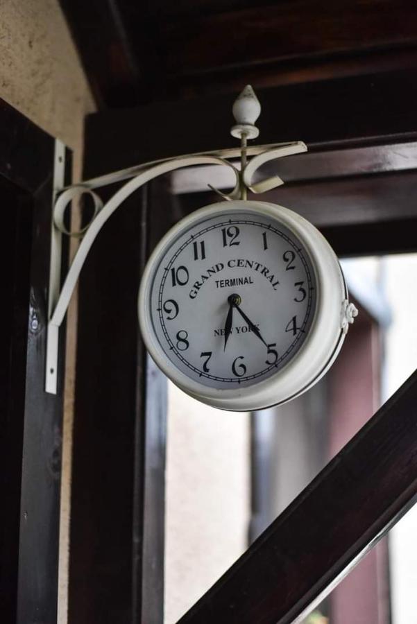 Hotel Casa Teleferic Buşteni Esterno foto