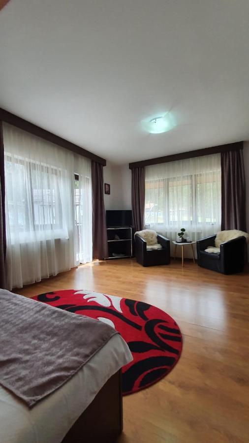 Hotel Casa Teleferic Buşteni Esterno foto